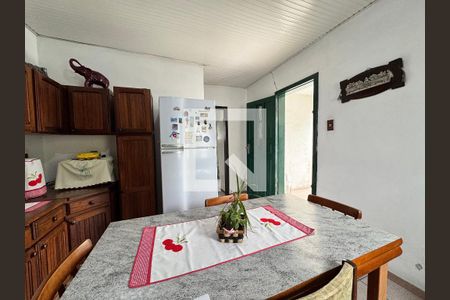 Cozinha de casa à venda com 3 quartos, 130m² em Scharlau, São Leopoldo