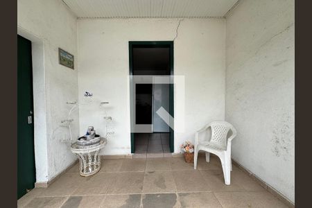 Quintal de casa à venda com 3 quartos, 130m² em Scharlau, São Leopoldo