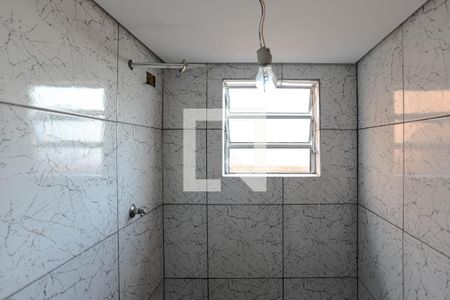 Banheiro de casa para alugar com 1 quarto, 34m² em Jardim Layr, Mogi das Cruzes