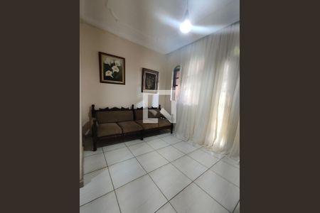 Sala de casa à venda com 5 quartos, 500m² em Colonial, Contagem