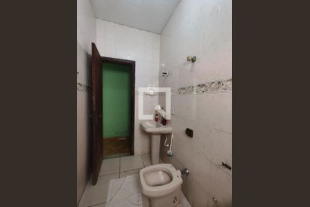 Edícula de casa à venda com 5 quartos, 500m² em Colonial, Contagem