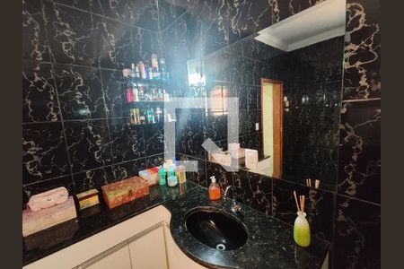Banheiro da Suíte 1 de casa à venda com 5 quartos, 500m² em Colonial, Contagem