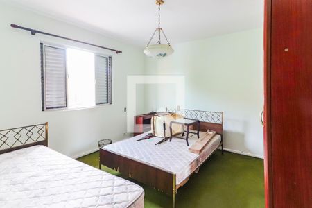 Casa A - Quarto 1 de casa à venda com 4 quartos, 220m² em Jardim Bonfiglioli, São Paulo