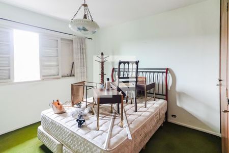 Casa A - Quarto 2 de casa à venda com 4 quartos, 220m² em Jardim Bonfiglioli, São Paulo