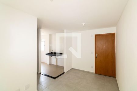 Sala de apartamento para alugar com 2 quartos, 44m² em Inhoaíba, Rio de Janeiro