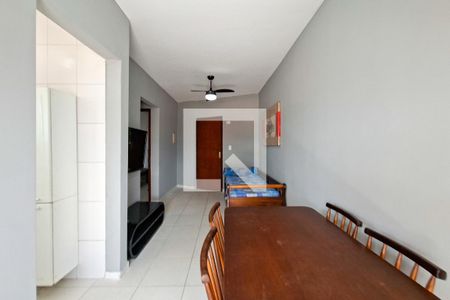 Sala de apartamento para alugar com 1 quarto, 69m² em Nova Mirim, Praia Grande