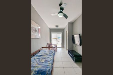 Sala de apartamento para alugar com 1 quarto, 69m² em Nova Mirim, Praia Grande