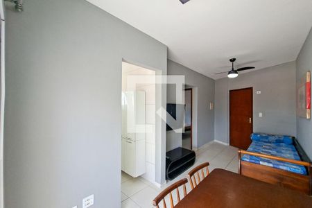 Sala de apartamento para alugar com 1 quarto, 69m² em Nova Mirim, Praia Grande