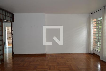 Sala de casa à venda com 4 quartos, 220m² em Vila Clementino, São Paulo