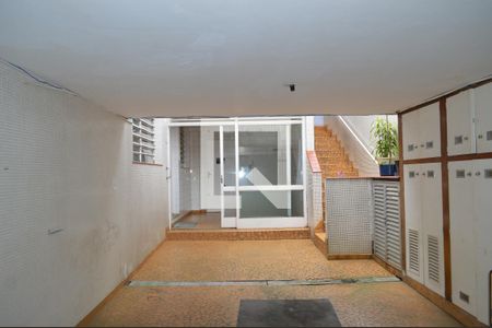 Garagem de casa à venda com 4 quartos, 220m² em Vila Clementino, São Paulo