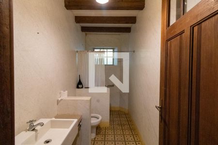 Banheiro 1 de casa para alugar com 4 quartos, 400m² em Pedra Redonda, Porto Alegre