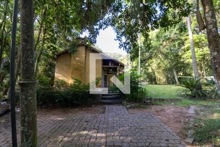 Quintal de casa para alugar com 4 quartos, 400m² em Pedra Redonda, Porto Alegre