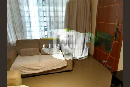 Casa à venda com 2 quartos, 137m² em Vila Liviero, São Paulo