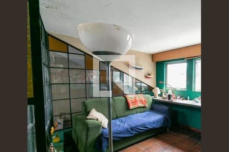 Casa à venda com 3 quartos, 220m² em Água Rasa, São Paulo