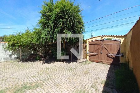 Quintal  de casa à venda com 2 quartos, 81m² em Jardim Santa Lúcia, Campinas