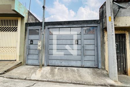 Fachada de casa à venda com 3 quartos, 125m² em Vila Operária, Guarulhos