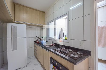 Cozinha de casa à venda com 3 quartos, 98m² em Jardim Sabara, São Paulo