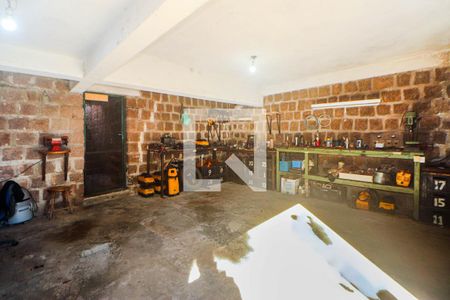 Garagem de casa à venda com 4 quartos, 428m² em Chácara das Pedras, Porto Alegre