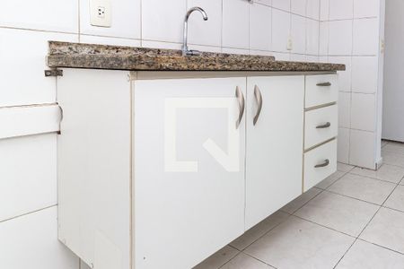 Cozinha de apartamento à venda com 2 quartos, 49m² em Vila Anastácio, São Paulo