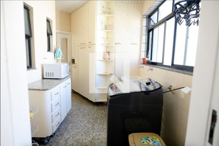 Apartamento à venda com 4 quartos, 150m² em Buritis, Belo Horizonte
