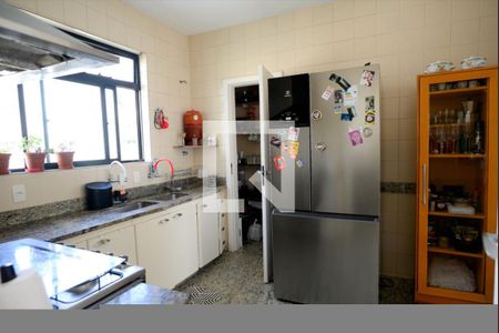 Apartamento à venda com 4 quartos, 150m² em Buritis, Belo Horizonte