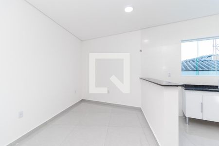 Sala de casa para alugar com 2 quartos, 70m² em Parque Cruzeiro do Sul, São Paulo