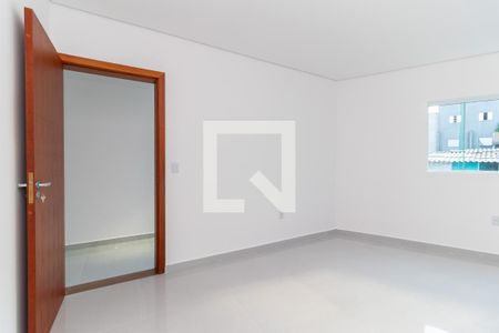 Quarto 1 de casa para alugar com 2 quartos, 70m² em Parque Cruzeiro do Sul, São Paulo