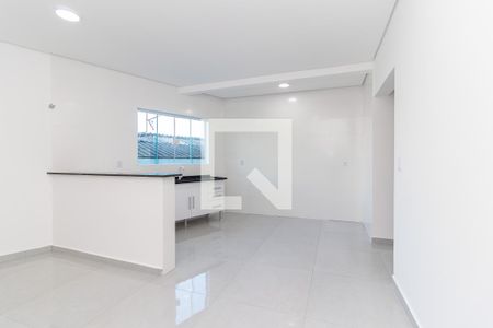 Sala de casa para alugar com 2 quartos, 70m² em Parque Cruzeiro do Sul, São Paulo