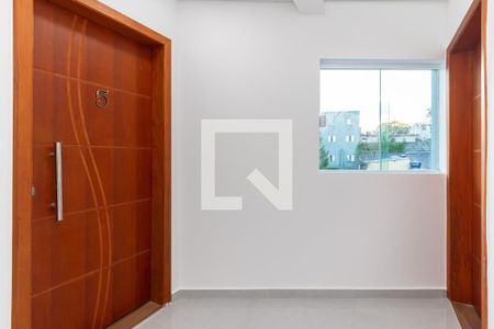 Hall de casa de condomínio para alugar com 2 quartos, 60m² em Parque Cruzeiro do Sul, São Paulo