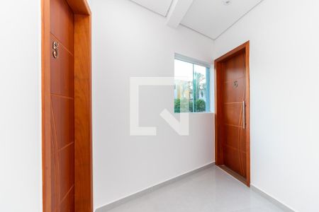 Hall de casa de condomínio para alugar com 2 quartos, 60m² em Parque Cruzeiro do Sul, São Paulo