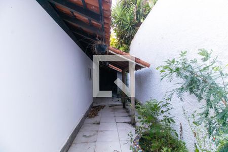 Área externa de casa à venda com 3 quartos, 363m² em Matapaca, Niterói