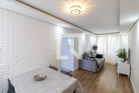 Sala de apartamento à venda com 2 quartos, 57m² em Conjunto Residencial José Bonifácio, São Paulo