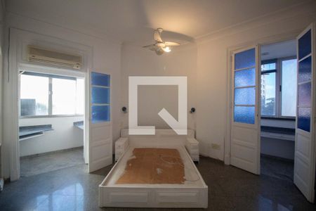 Quarto 1 de apartamento à venda com 3 quartos, 160m² em Copacabana, Rio de Janeiro