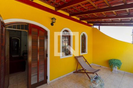 Sacada de casa à venda com 3 quartos, 184m² em Vila Sapopemba, São Paulo