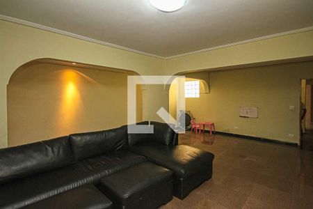 Sala de casa à venda com 8 quartos, 400m² em Parque Tomas Saraiva, São Paulo