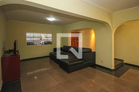 Sala de casa à venda com 8 quartos, 400m² em Parque Tomas Saraiva, São Paulo