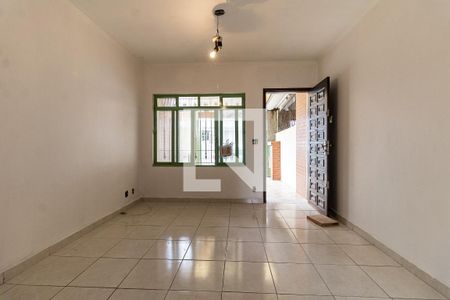 Sala de casa para alugar com 2 quartos, 140m² em Vila Caraguata, São Paulo