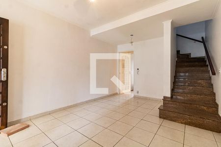 Sala de casa para alugar com 2 quartos, 140m² em Vila Caraguata, São Paulo