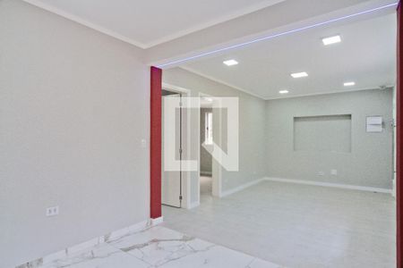 Sala de casa para alugar com 2 quartos, 130m² em Parque Peruche, São Paulo