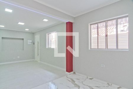 Sala de casa para alugar com 2 quartos, 130m² em Parque Peruche, São Paulo
