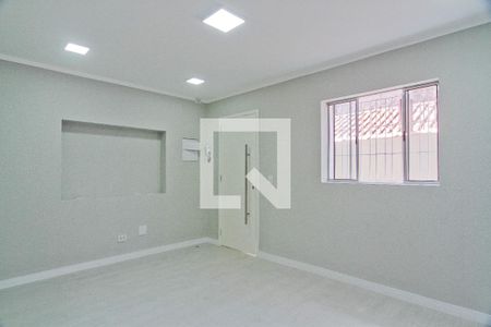 Sala de casa para alugar com 2 quartos, 130m² em Parque Peruche, São Paulo