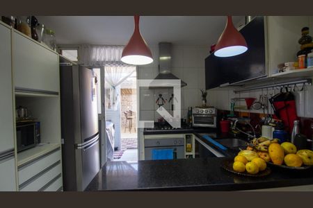 Cozinha de casa de condomínio à venda com 4 quartos, 180m² em Recreio dos Bandeirantes, Rio de Janeiro