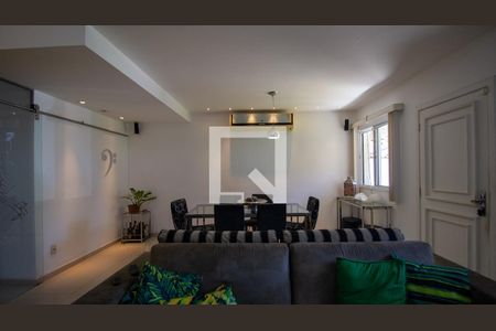 Sala de casa de condomínio à venda com 4 quartos, 180m² em Recreio dos Bandeirantes, Rio de Janeiro
