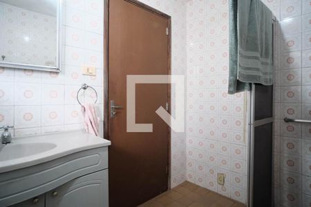 Banheiro de casa à venda com 3 quartos, 250m² em Vila Paranagua, São Paulo
