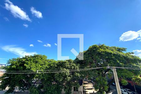 Vista da Sala de apartamento para alugar com 3 quartos, 75m² em Prado, Belo Horizonte