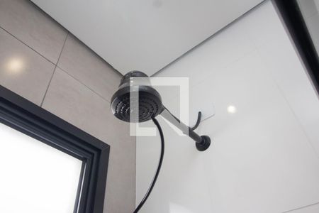 Banheiro de casa de condomínio para alugar com 1 quarto, 30m² em Jardim Monjolo, São Paulo