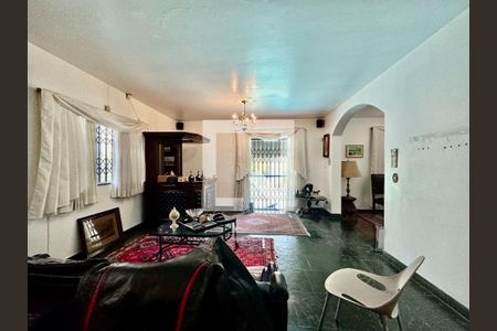 Casa à venda com 5 quartos, 900m² em Boaçava, São Paulo