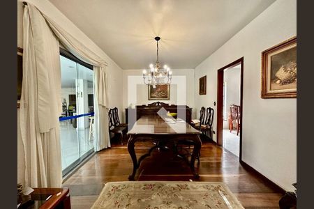 Casa à venda com 5 quartos, 900m² em Boaçava, São Paulo