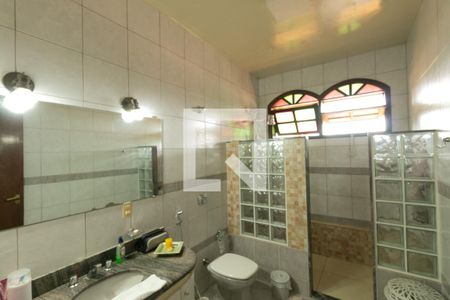 Banheiro Suite 1 de casa de condomínio à venda com 5 quartos, 625m² em Planalto, Belo Horizonte