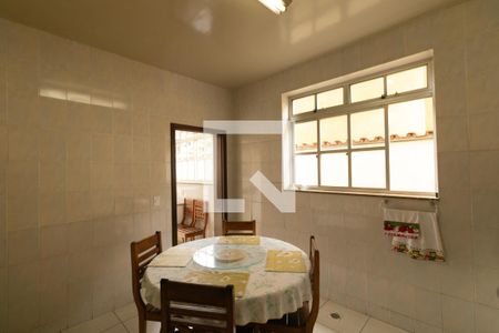 Cozinha de casa de condomínio à venda com 5 quartos, 625m² em Planalto, Belo Horizonte